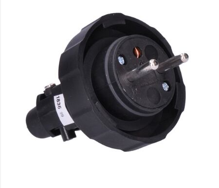 Zástrčka gumová do vlhka, přímá, IP65, černá /P78/